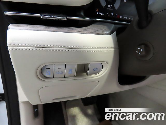 Genesis G90 2025 — photo 13