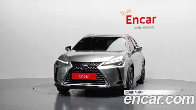 Lexus UX 2020 — photo 3