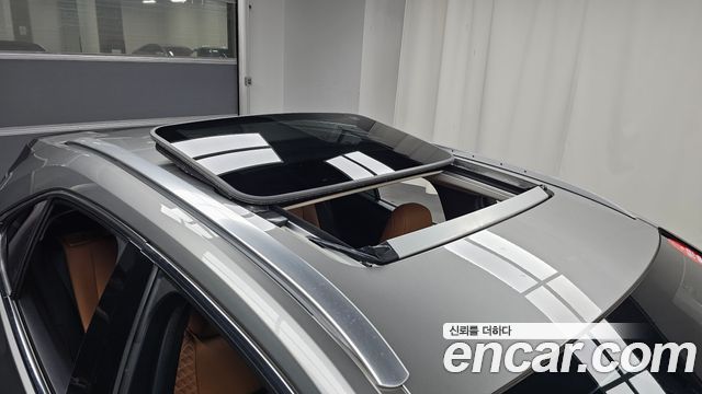 Lexus UX 2020 — photo 19