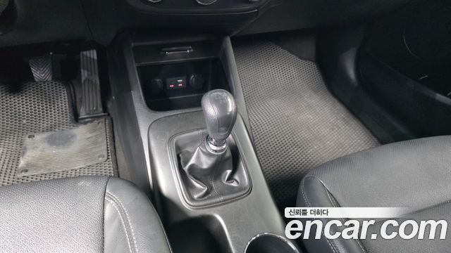 Kia K3 2015 — photo 12