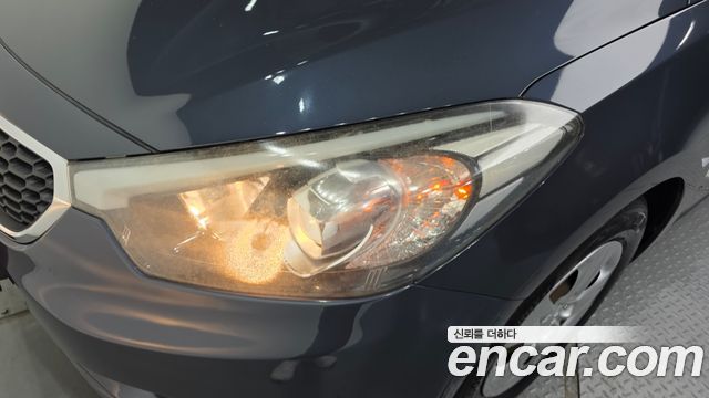 Kia K3 2015 — photo 8