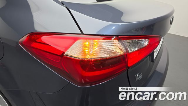Kia K3 2015 — photo 9