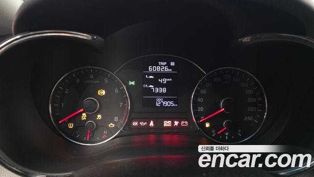 Kia K3 2015 — photo 29