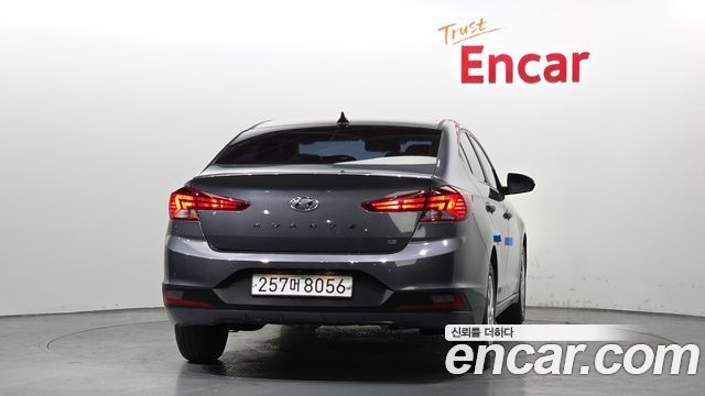 Hyundai AVANTE 2020 — photo 4