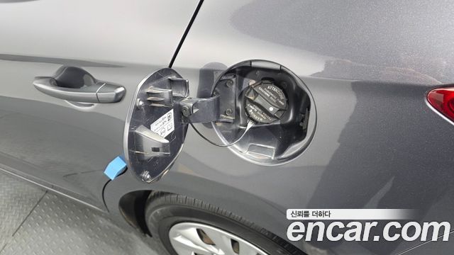 Hyundai AVANTE 2020 — photo 29