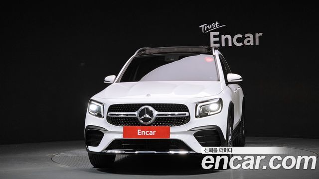 Mercedes-Benz GLB-Class 2021 — photo 3