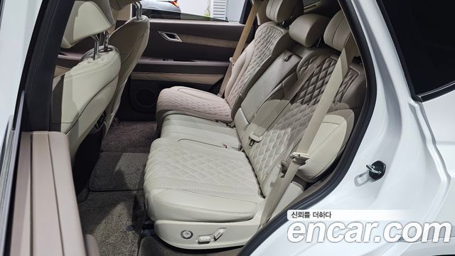 Genesis GV80 2023 — photo 11