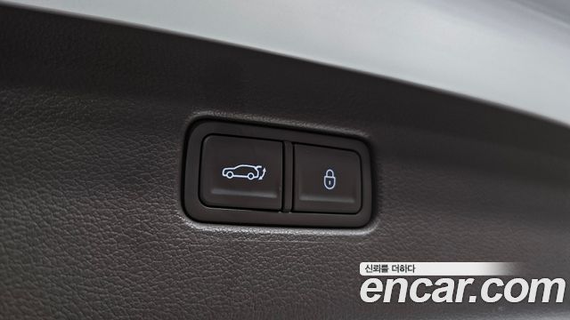 Genesis GV80 2023 — photo 15