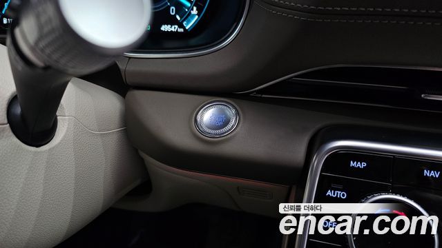 Genesis GV80 2023 — photo 16