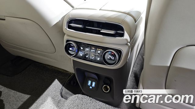 Genesis GV80 2023 — photo 18