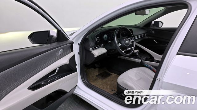 Hyundai AVANTE 2023 — photo 10