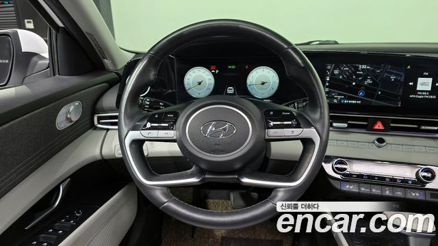 Hyundai AVANTE 2023 — photo 13
