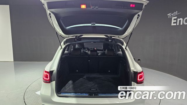 Mercedes-Benz GLC-Class 2020 — photo 26