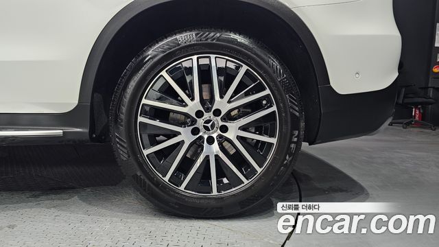 Mercedes-Benz GLC-Class 2020 — photo 7