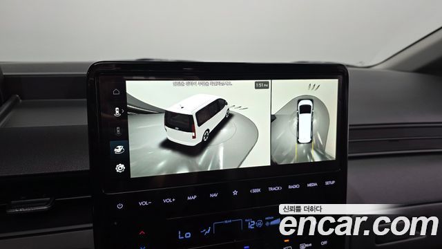 Hyundai Staria 2025 — photo 21