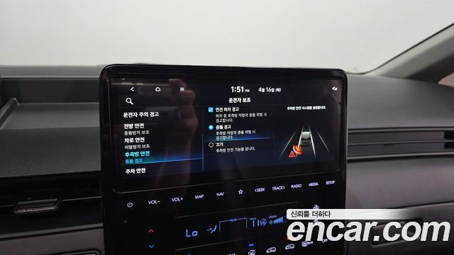 Hyundai Staria 2025 — photo 22