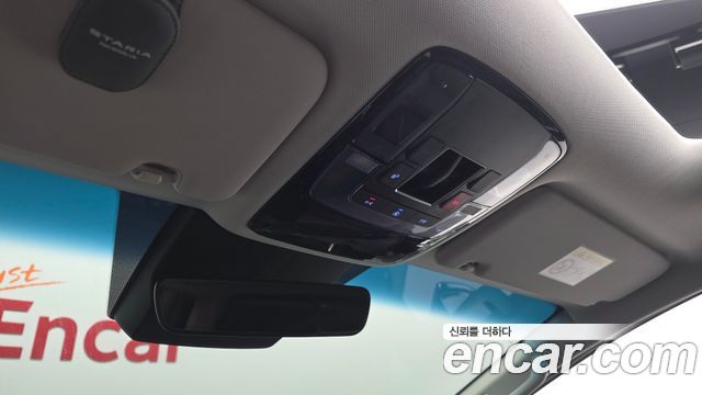 Hyundai Staria 2025 — photo 25
