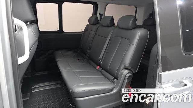 Hyundai Staria 2025 — photo 16