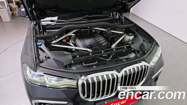 BMW X7 2021 — photo 6