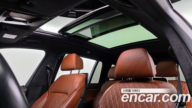 BMW X7 2021 — photo 25