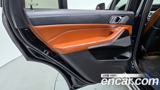 BMW X7 2021 — photo 15