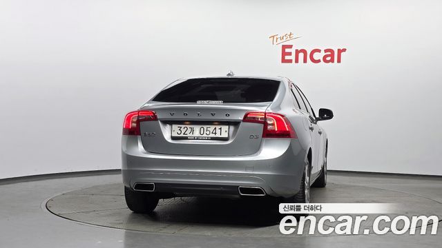 Volvo S60 2016 — photo 4