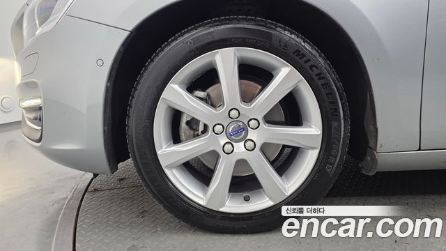 Volvo S60 2016 — photo 5