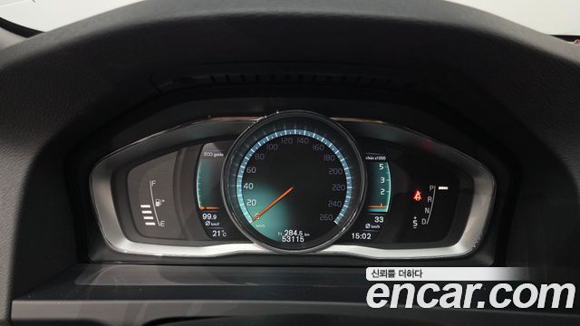 Volvo S60 2016 — photo 8