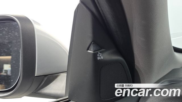 Volvo S60 2016 — photo 14