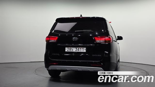 Kia Canival 2018 — photo 4