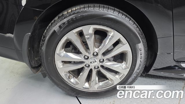 Kia Canival 2018 — photo 7