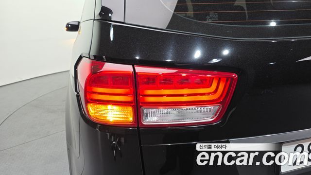 Kia Canival 2018 — photo 9