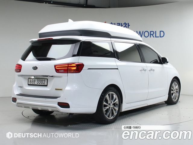 Kia Canival 2019 — photo 2