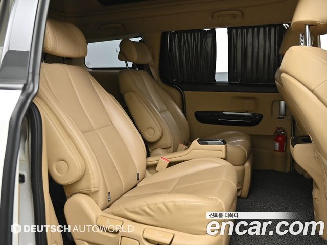 Kia Canival 2019 — photo 12