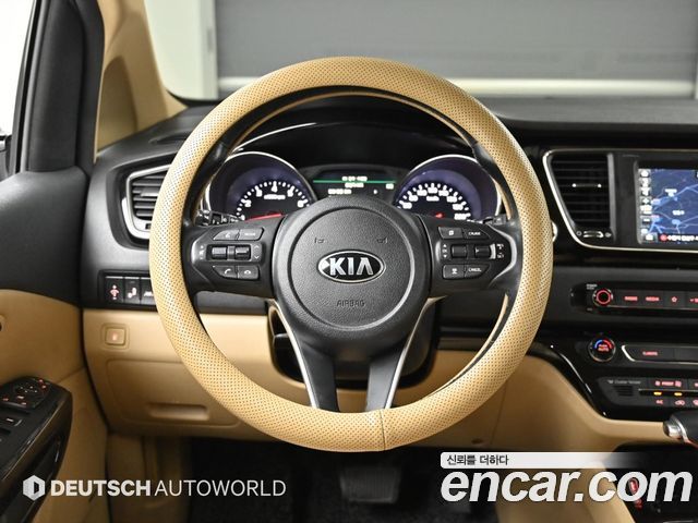 Kia Canival 2019 — photo 13