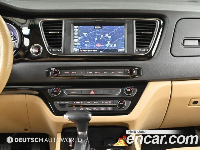 Kia Canival 2019 — photo 14