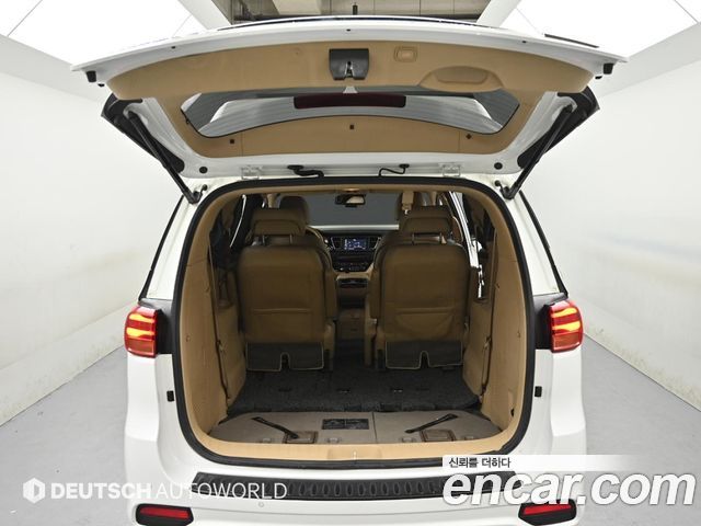 Kia Canival 2019 — photo 19