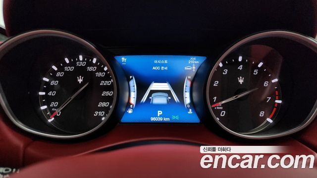 Maserati Levante 2018 — photo 11
