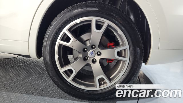 Maserati Levante 2018 — photo 7