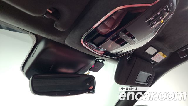 Maserati Levante 2018 — photo 27