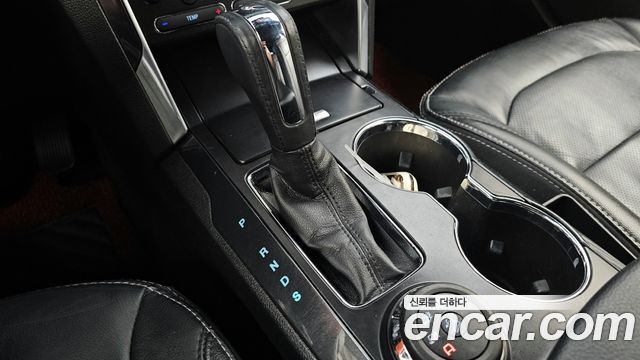 Ford Explorer 2017 — photo 12