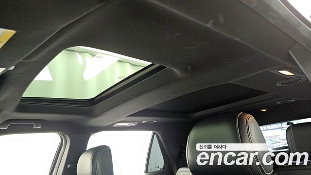 Ford Explorer 2017 — photo 24