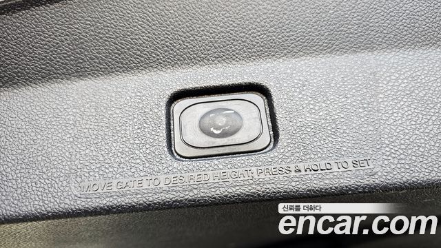 Ford Explorer 2017 — photo 31