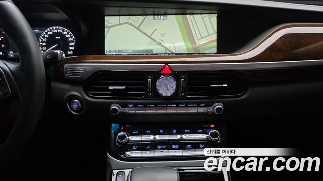 Genesis EQ900 2016 — photo 22