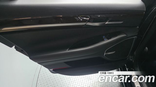 Genesis EQ900 2016 — photo 15