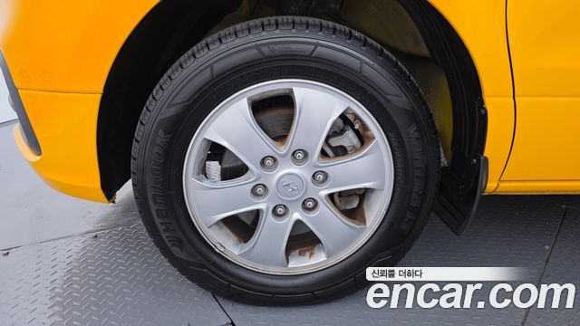 Hyundai Starex 2019 — photo 5