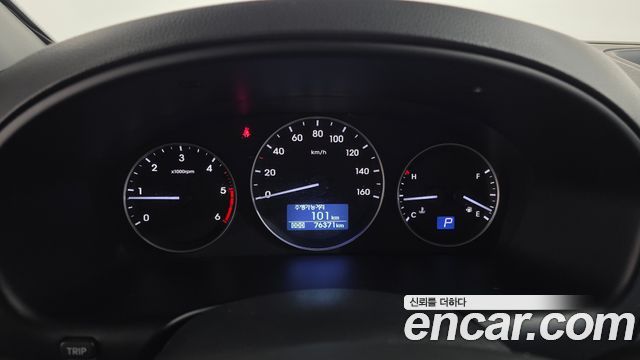 Hyundai Starex 2019 — photo 8