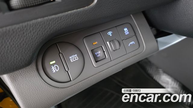 Hyundai Starex 2019 — photo 12