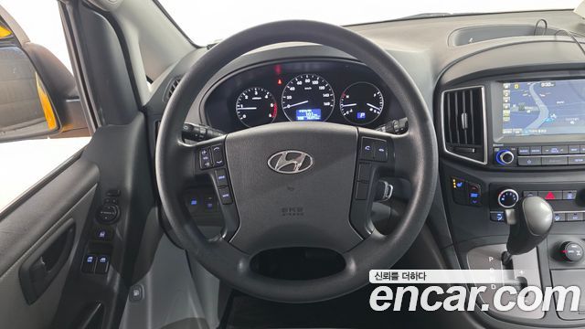 Hyundai Starex 2019 — photo 13