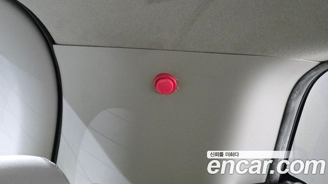 Hyundai Starex 2019 — photo 19